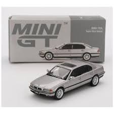 MINI GT #792 BMW 750iL — Aspen Silver Metallic